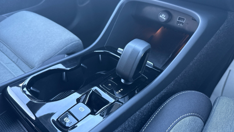 Volvo Xc40 1.5 T4 Recharge PHEV Plus Dark 5dr Auto Estate